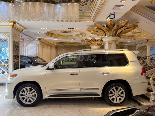 Toyota Land Cruiser-3
