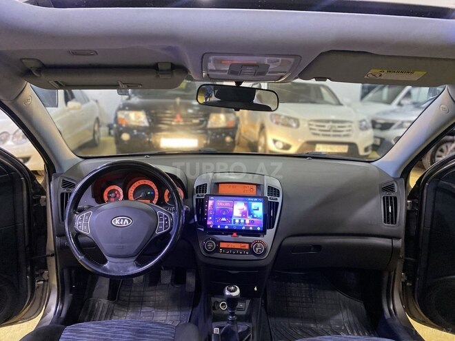 Kia Ceed-13