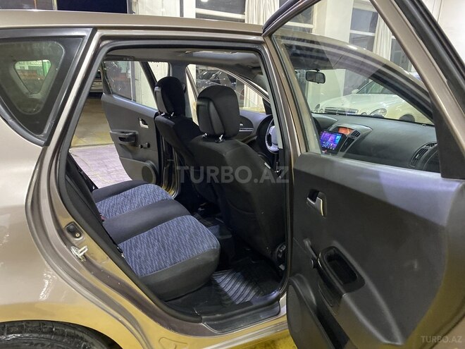 Kia Ceed-10