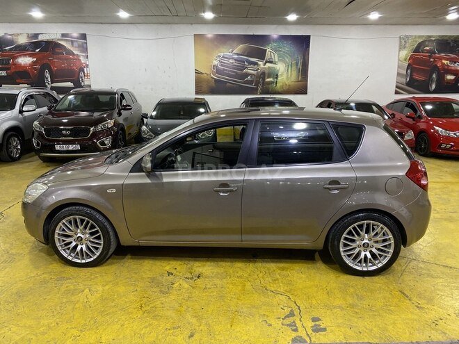 Kia Ceed-5