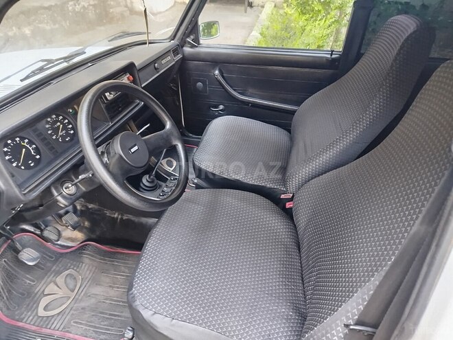 LADA (VAZ) 2107-4