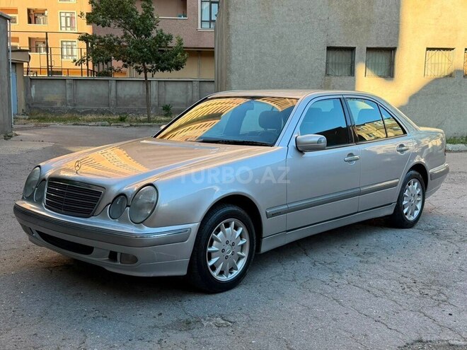 Mercedes E 240-14
