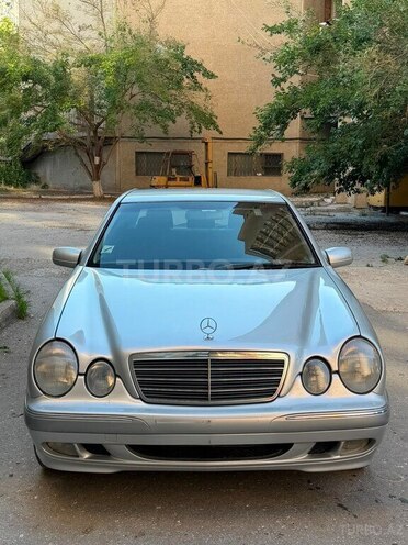 Mercedes E 240-7