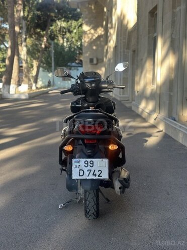 Yamaha RayZR Street Rally 125-5