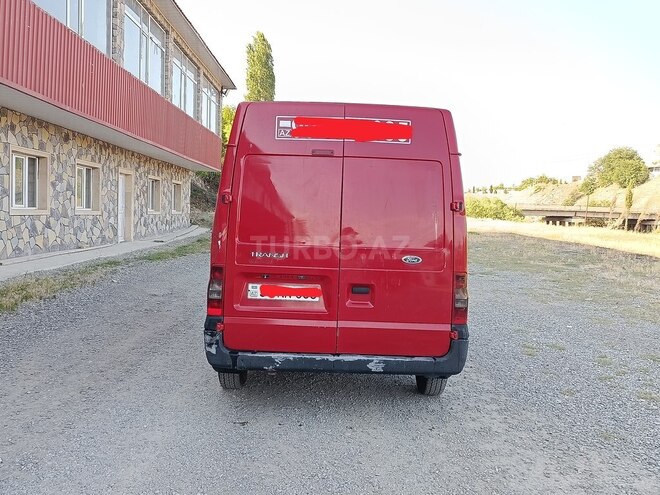 Ford Transit-2