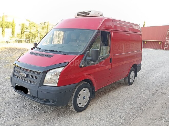 Ford Transit-5
