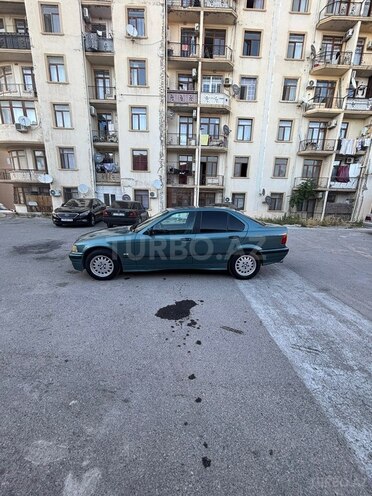 BMW 320-5