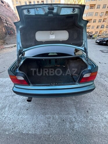 BMW 320-8