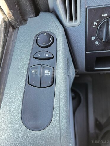 Mercedes Vito-19