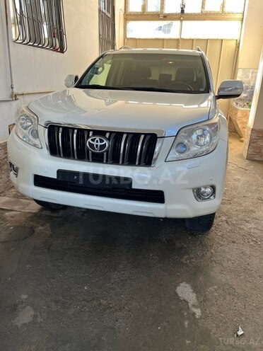 Toyota Land Cruiser Prado-13