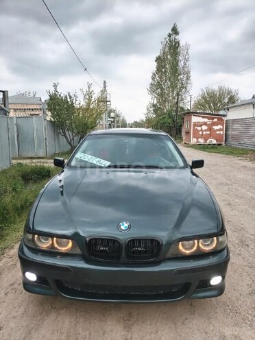 BMW 528-2