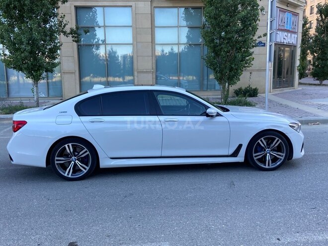 BMW 740-4