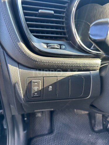 Kia Optima-11