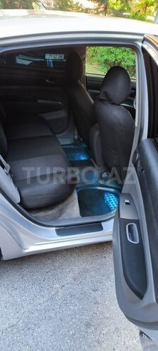 Toyota Prius-8