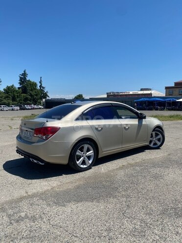 Chevrolet Cruze-6
