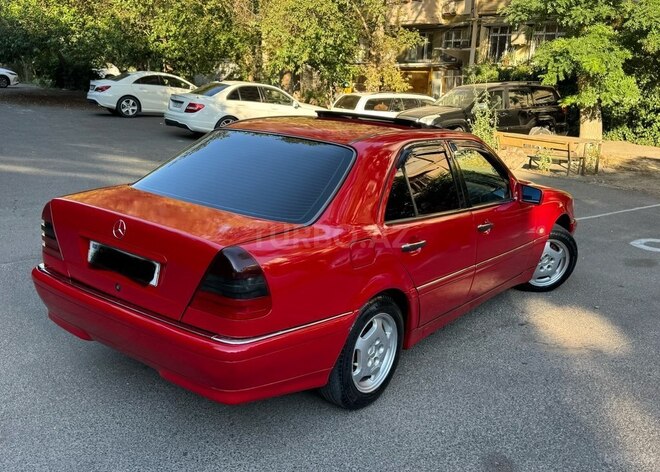 Mercedes C 180-7