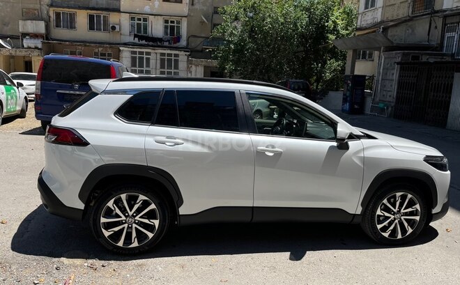 Toyota Corolla Cross-4