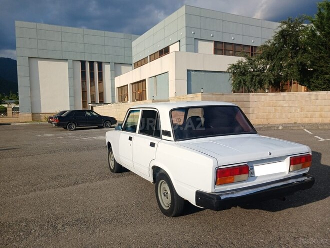 LADA (VAZ) 2107-4