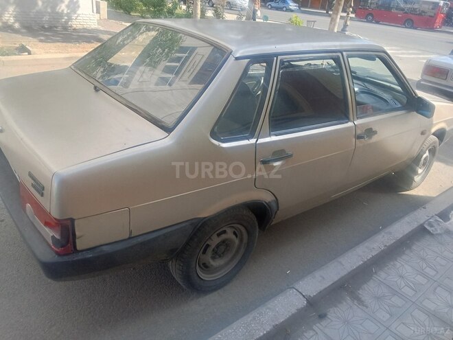 LADA (VAZ) 21099-5
