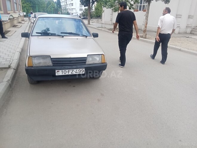 LADA (VAZ) 21099-9