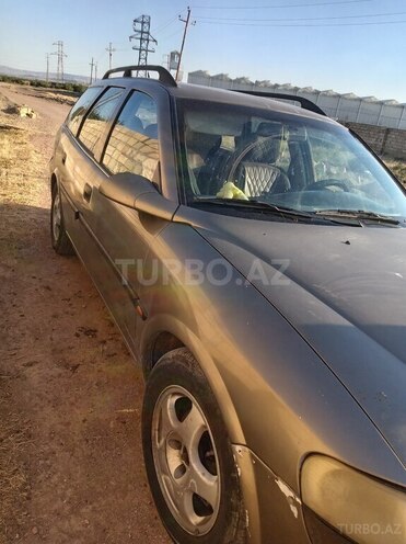 Opel Vectra-5