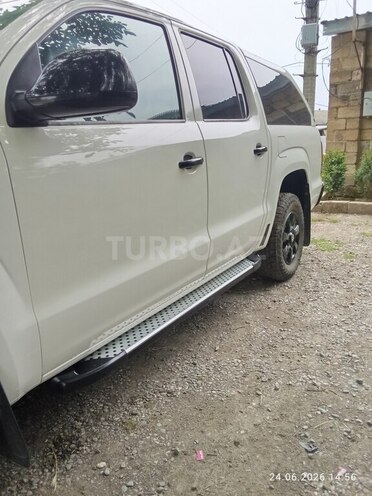 Volkswagen Amarok-6
