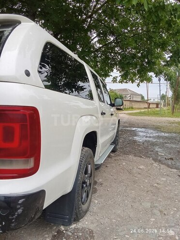 Volkswagen Amarok-11