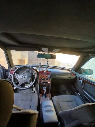 Mercedes C 180-5