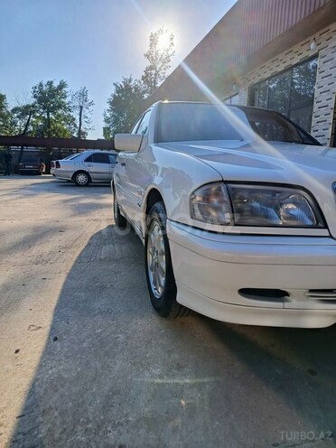 Mercedes C 220-18
