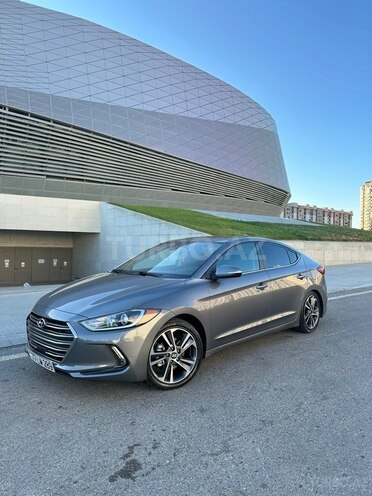 Hyundai Elantra-5