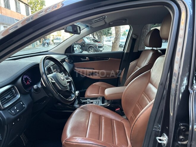 Kia Sorento-5