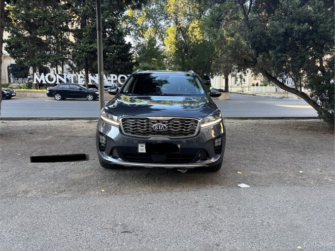 Kia Sorento-1