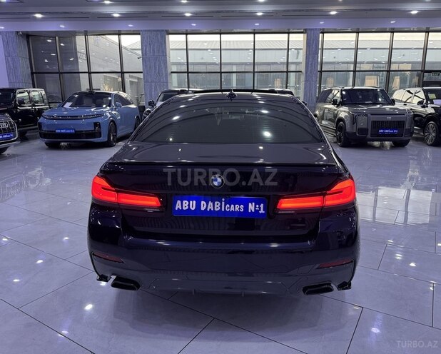 BMW 530e-7