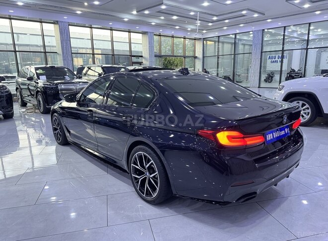 BMW 530e-6