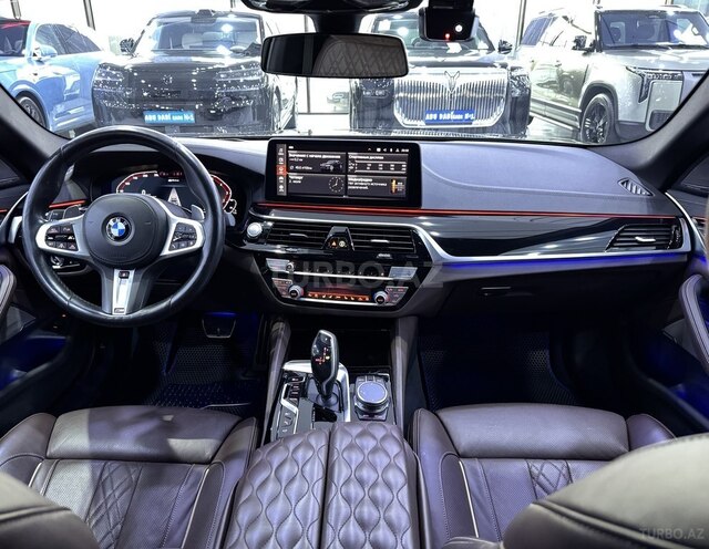 BMW 530e-8