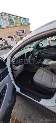 Hyundai Tucson-8