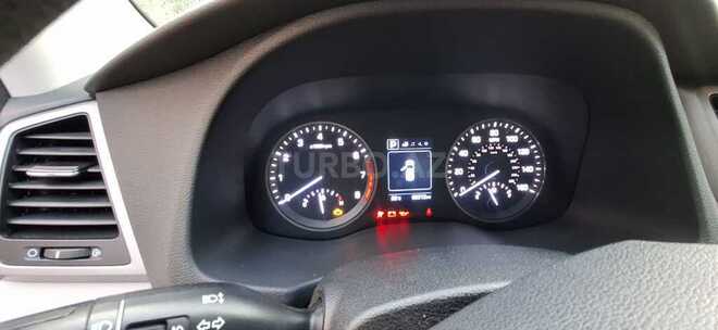 Hyundai Tucson-5
