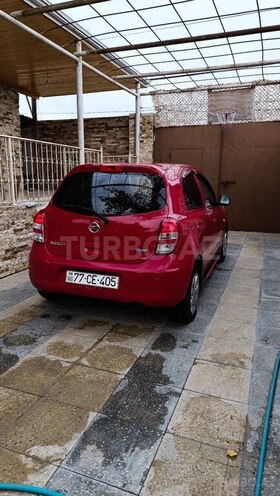 Nissan March-8
