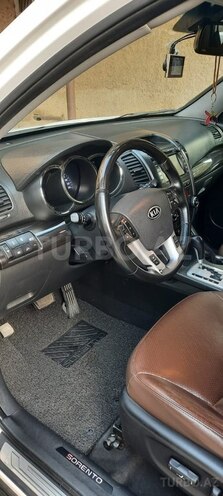 Kia Sorento-4