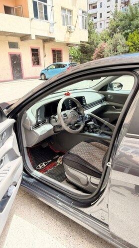 Hyundai Elantra-14