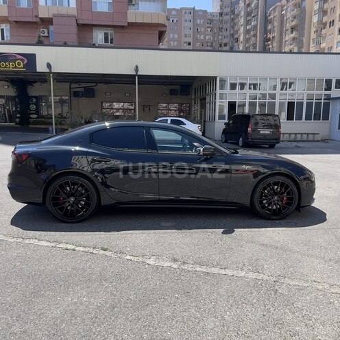 Maserati Ghibli-7
