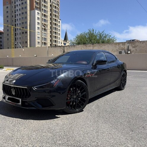 Maserati Ghibli-4