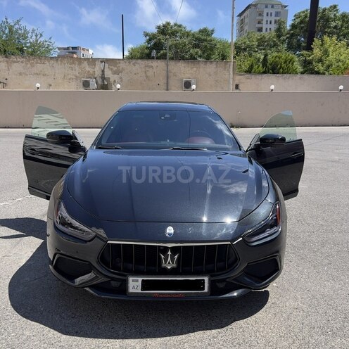 Maserati Ghibli-10