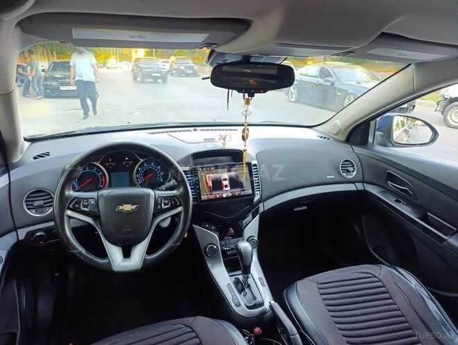 Chevrolet Cruze-4
