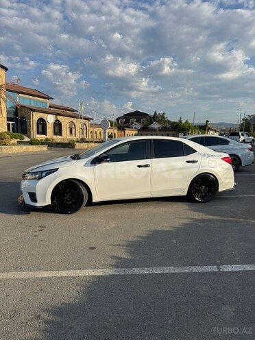 Toyota Corolla-3