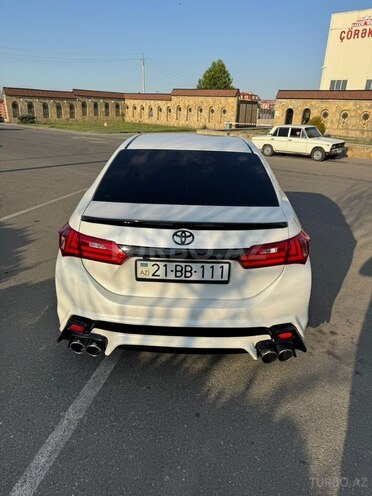 Toyota Corolla-2
