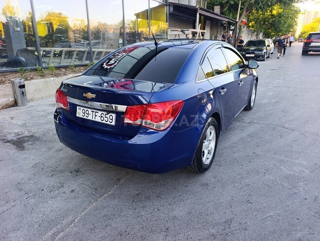 Chevrolet Cruze-6