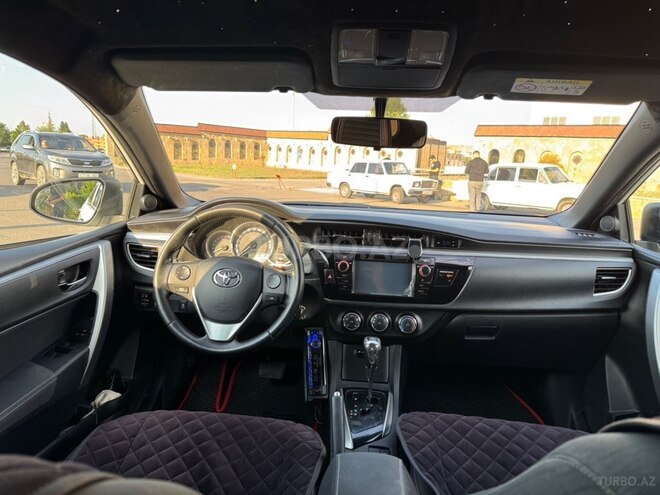 Toyota Corolla-5