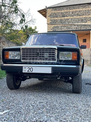 LADA (VAZ) 2107-1