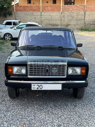 LADA (VAZ) 2107-2